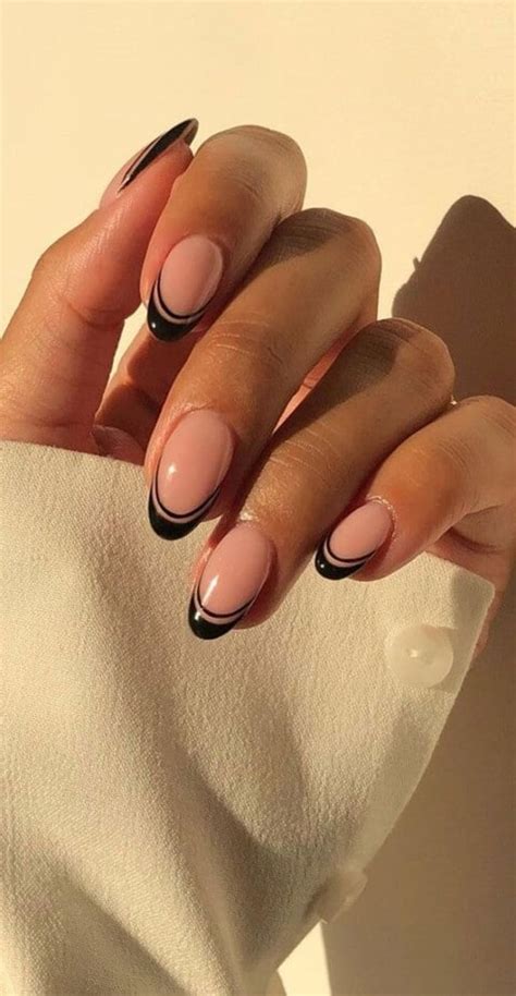 French Tip Nails With Color ideas To Be Wearing in 2021