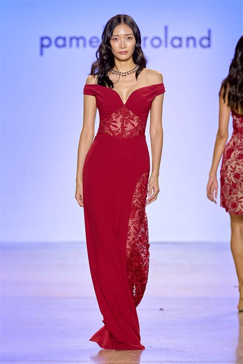 Pamella Roland RTW Fall 2023 [PHOTOS]