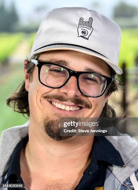 hardy singer   premium high res pictures getty images