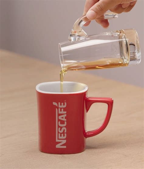 Шоколадний мокко з горіхами – фірмовий рецепт | Nescafé® UA