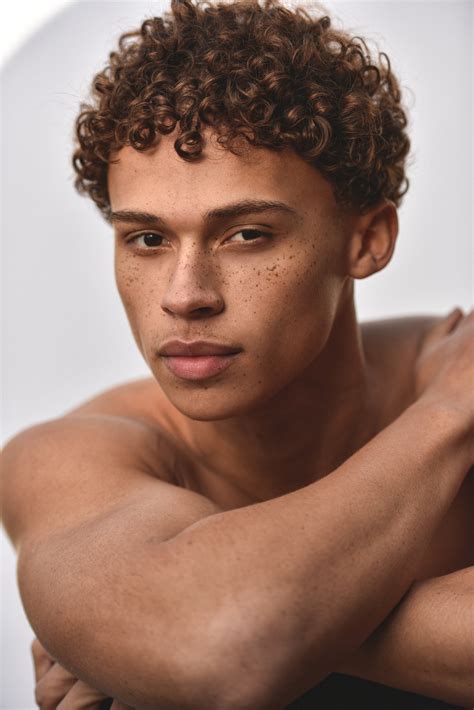 Prettymixedboy Onlyfans