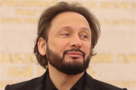 Хирург РФ Вдовин оценил пугающий внешний вид Пугачевой на концерте ...