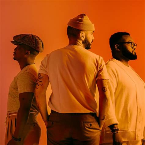 stream mi casa  listen  songs albums playlists