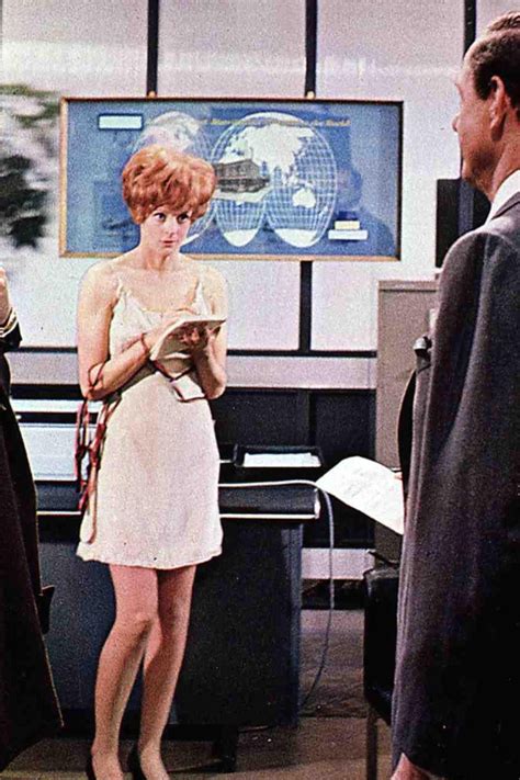 20 Fabulous Vintage Photos Of A Young Maggie Smith | British Vogue