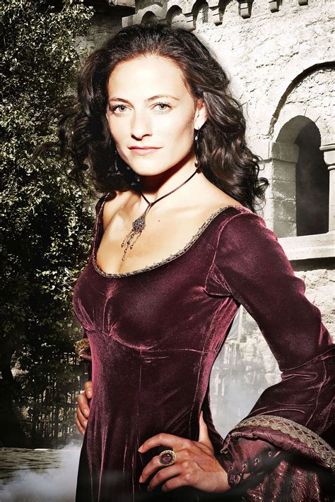 Pictures of Lara Pulver