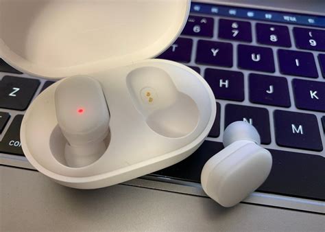 Как подключить Xiaomi Airdots к ноутбуку или компьютеру, беспроводные ...
