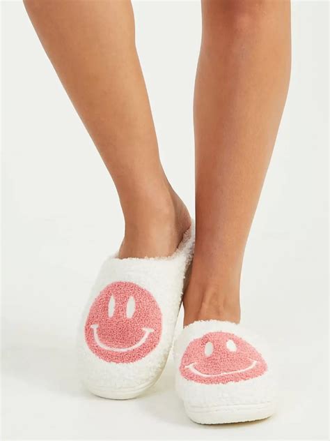 Pink and White Smiley Face Slippers | Best Smiley Slippers