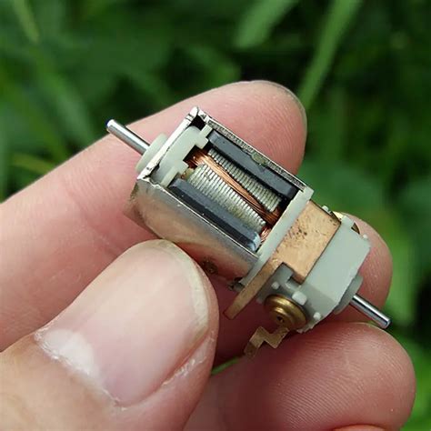 Микро двигатель с двойным валом DC 12 V-24 V 46000 об/мин высокого ...