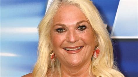 Vanessa Feltz ends two decades at BBC Radio London - BBC News