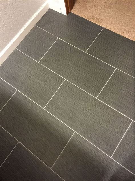 Staggered Floor Tile Pattern - Pattern Matching Algorithms