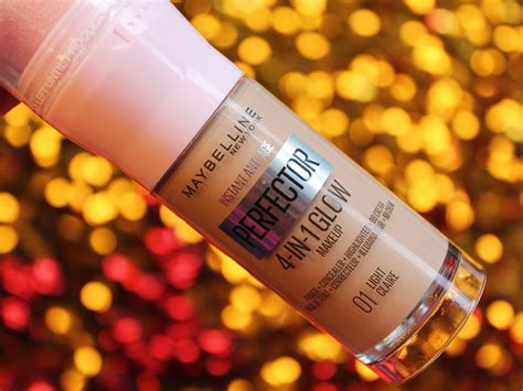 Напевно, дешевше купити Шарлоту Тілбері, ніж новинку від Maybelline ...