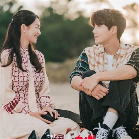 How Hometown Cha-Cha-Cha star Kim Seon-ho and other South Korean ...