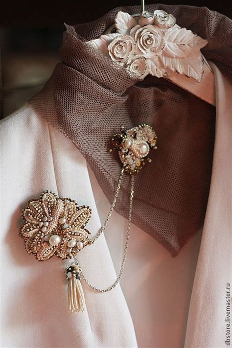 Двойная брошь с мушкой. | Brooch, Fashion, Jewelry