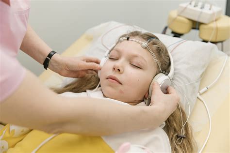 Методы лечения биоакустической коррекцией мозга в клинике БАК