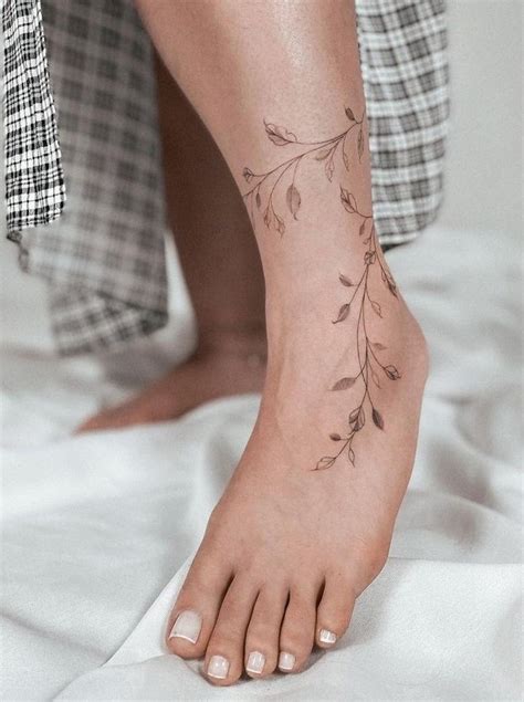 Tatuagem No Pe Delicada