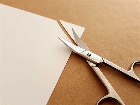 How To Cut Rounded Corners Paper With Scissors