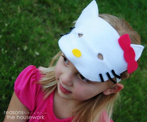 Simple Hello Kitty Costume - REASONS TO SKIP THE HOUSEWORK