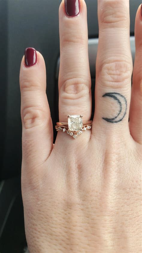 Just picked up my wedding band 😍 | Scrolller