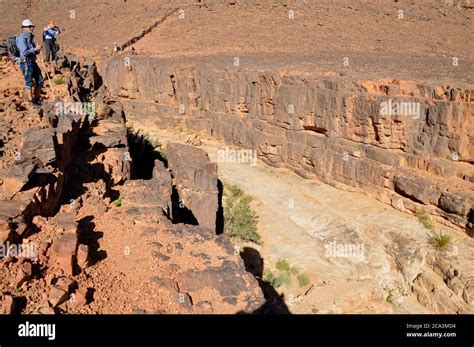 algeria illizi tassili najjer national park hiking  wadi