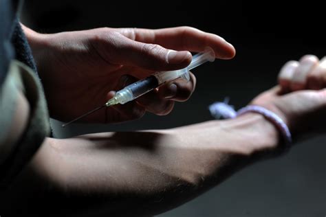 Virtual Reality 'Heroin Cave' Could Help Smack Addicts Kick Habit - NBC ...
