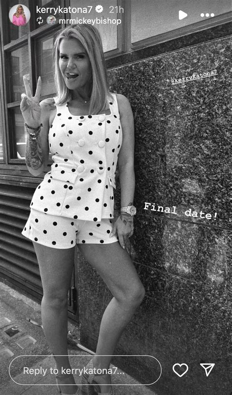 Kerry Katona shows off incredible weight loss after walking off stage