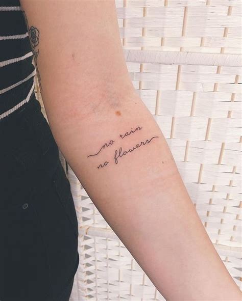 50 татуировок с надписями, за которые не будет стыдно | Tattoo quotes ...