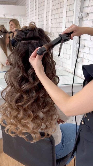 ПРИЧЕСКИ/ОБУЧЕНИЕ/ОМСК 🔥🔥🔥 on Instagram: "Объемные локоны 🔥🔥🔥 Мои ...