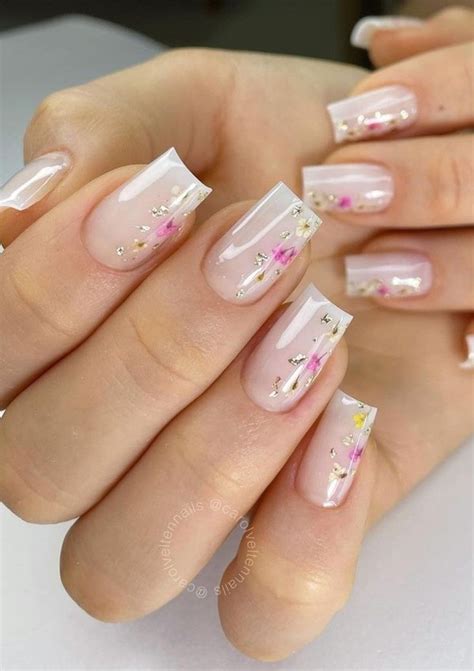 Ideias De Unha Em Gel Decorada - Unha de gel quadrada decorada: ideias únicas e delicadas para se inspirar