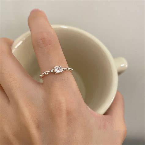 ins cool  niche design internet celebrity index finger ring girl