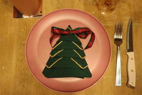How to Fold a Christmas Tree Napkin - Contest Corner