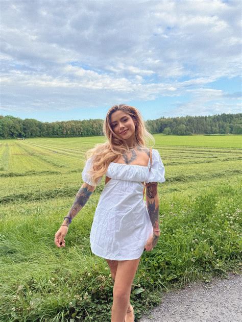 𝐑𝐀𝐘 𝐌𝐀𝐓𝐓𝐎𝐒 🐝 | Oslo in the summertime 🍃🌻🧡 | Instagram