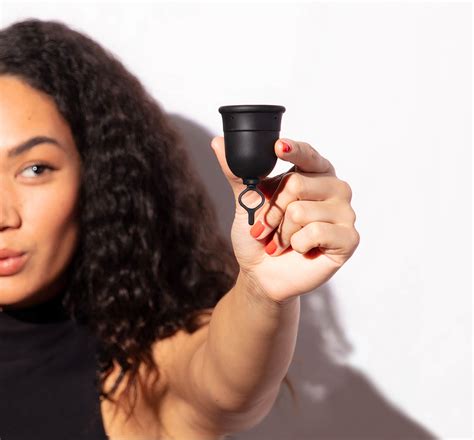 Flex Cup: Menstrual cup with pull-tab | Flex® Sustainable Period Products