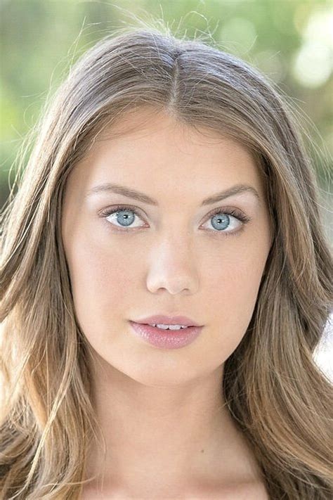 Photo gallery for Elena Koshka - FilmFlow.tv