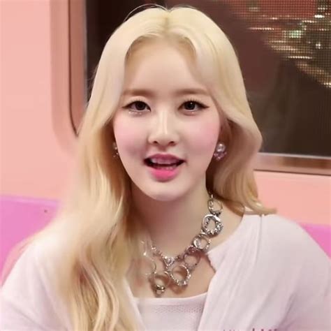pin  female idols