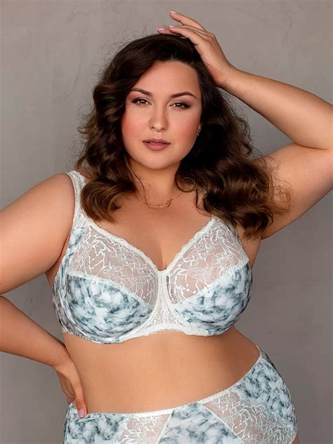 Купить бюстгальтер с закрытыми мягкими чашками Lady Lux 296-440 Нефрит