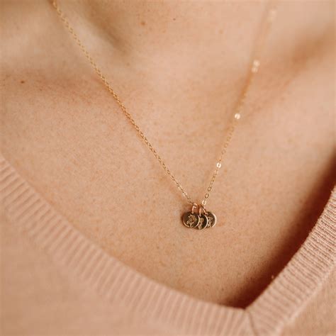 birth flower jewelry 1