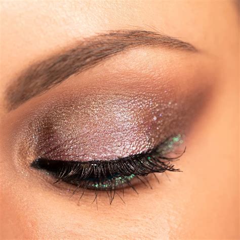 Profusion Cosmetics Studio Icon Collection Highlight & Contour Palette ...