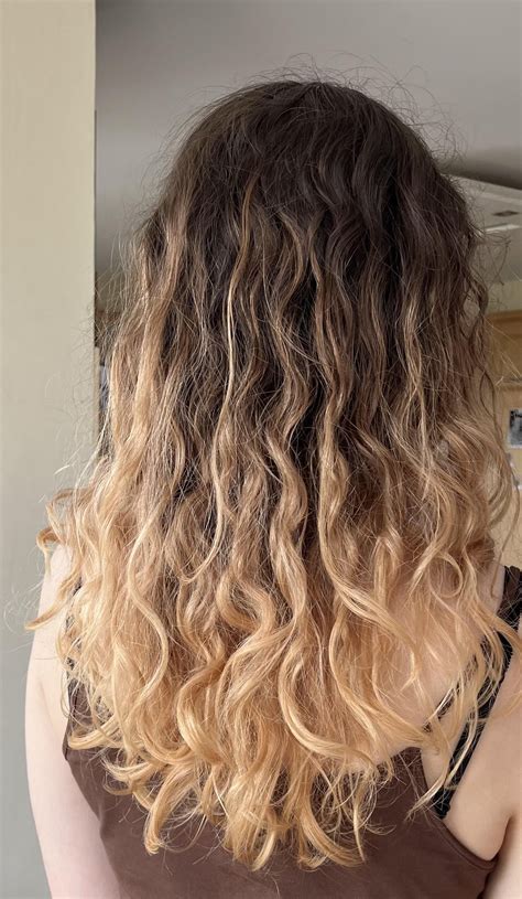 Tips to prevent fading for your favorite summer hair colors 31