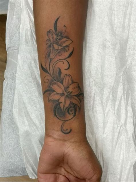 tattoo inspo, flower tattoo, forearm tattoo, cover up tattoo ideas in
