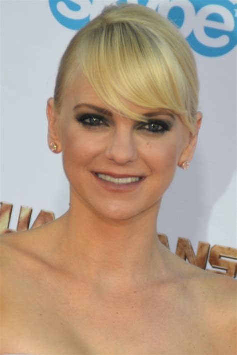 Pictures of Anna Faris - Pictures Of Celebrities