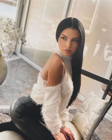 Gabriela Petrova picture
