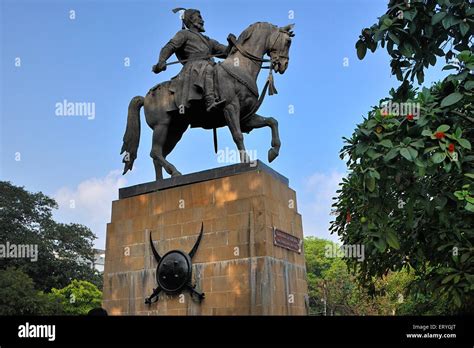 statue  chhatrapati shivaji maharaj  gateway  india