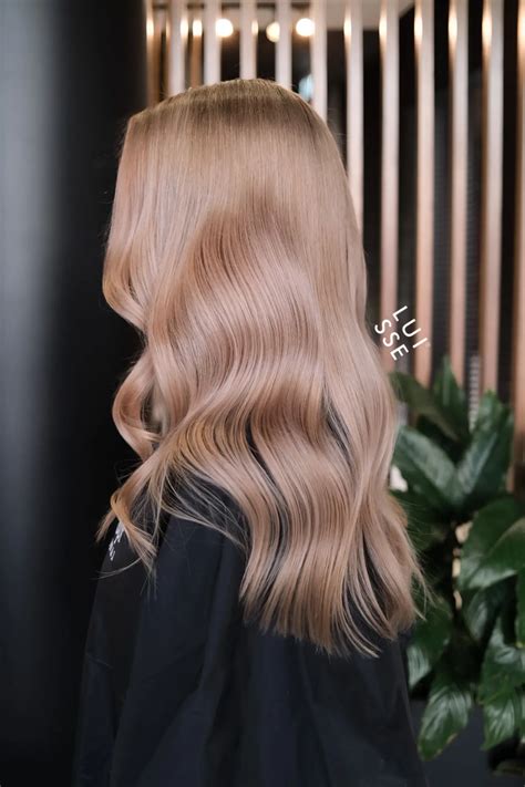 Koloryzacja AirTouch Łódź | Salon fryzjerski Luisse