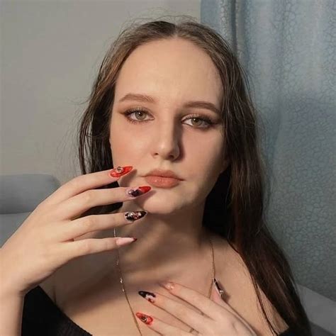 маникюр•наращивание ногтей•Парк Победы Спб (@katur_nails) • Threads ...