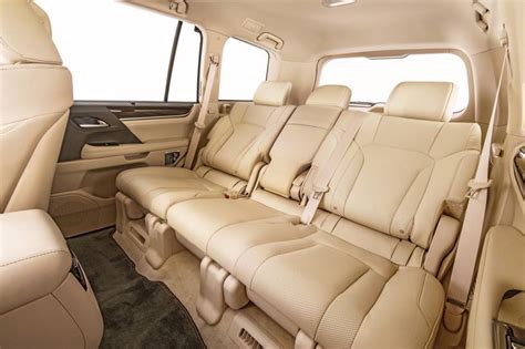 2021 Lexus LX 570 Pictures - 90 Photos | Edmunds