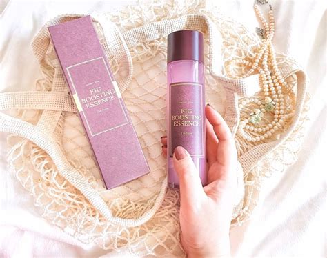 I'm from Fig Boosting Essence Review + Thoughts on the I'm from Fig Line
