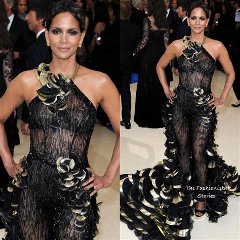 Halle Berry in Atelier Versace at the 2017 MET Gala