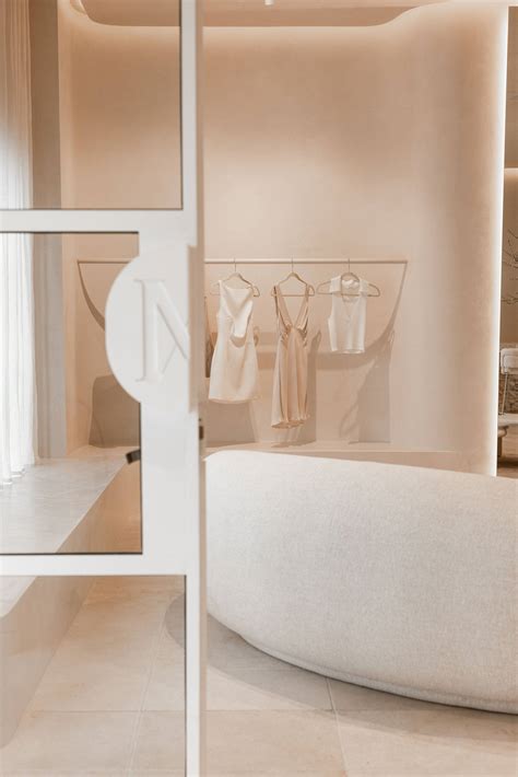 MESHKI HQ & MESHKI US