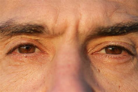 soul stretching  blog chain  eyes narrowed  overusing