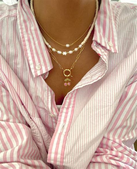Pin by Гордиенко Евгения on 🌺ВЕСНА-ЛЕТО | Stacked jewelry, Jewelry ...